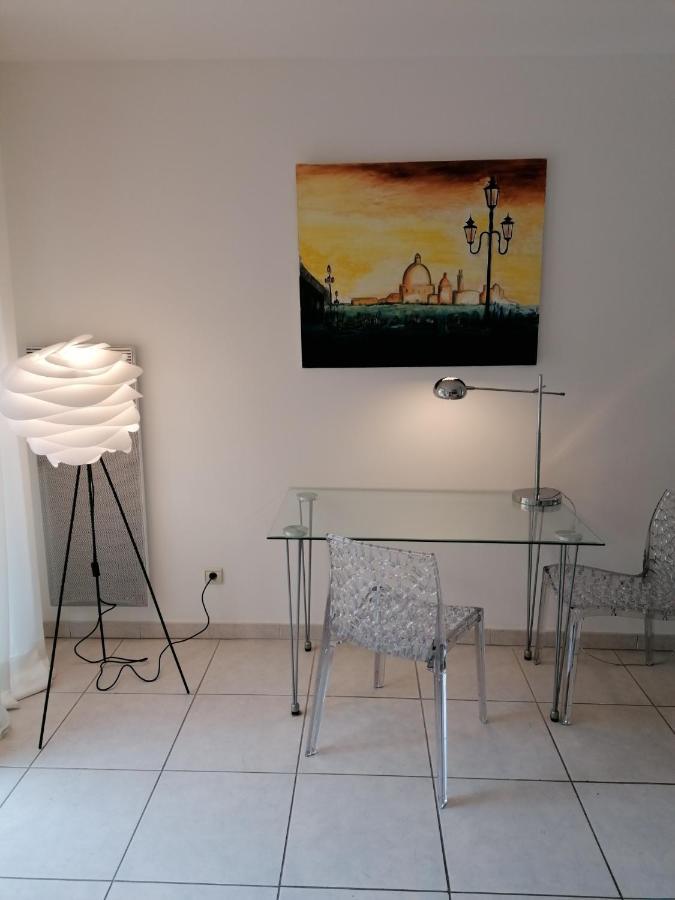 Neuf 25 M2, Terrasse 35 M2 Proche Port Nice, Centre Apartment Nice