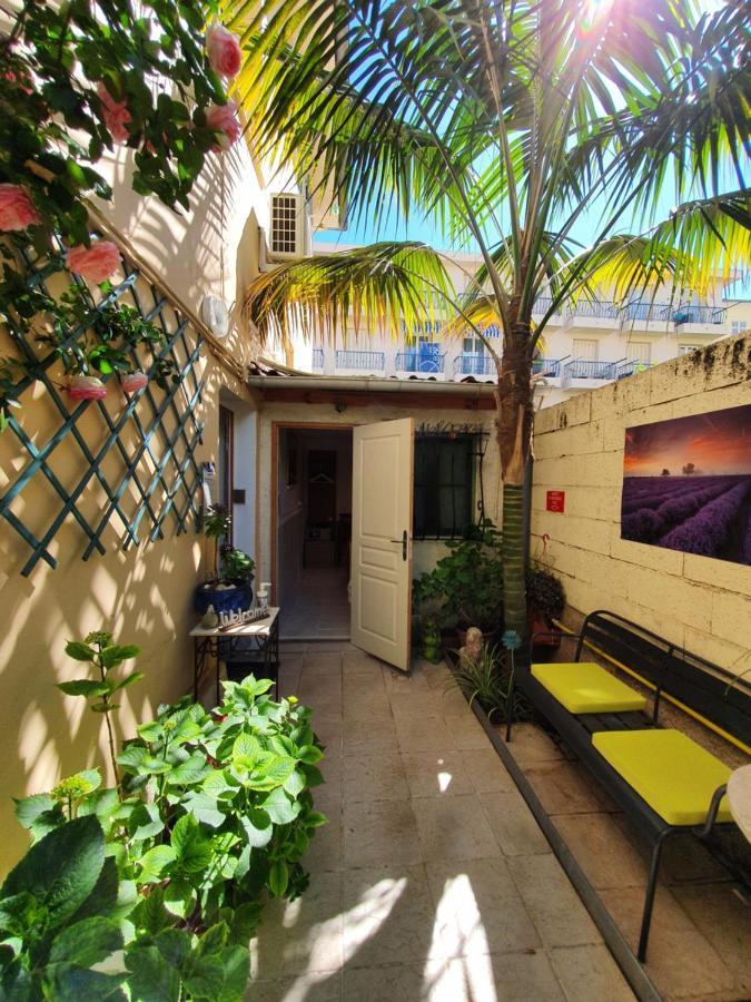 Logis Victorine Hotel 2*