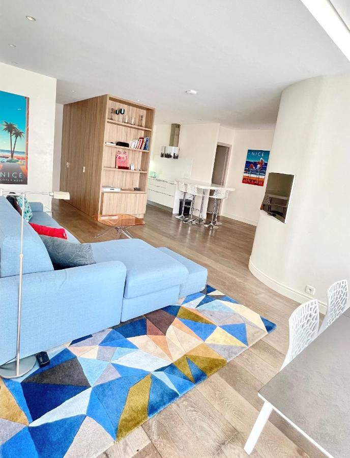 Luxurious 2 Bedrooms Apartment, 30 Meter From * Nice