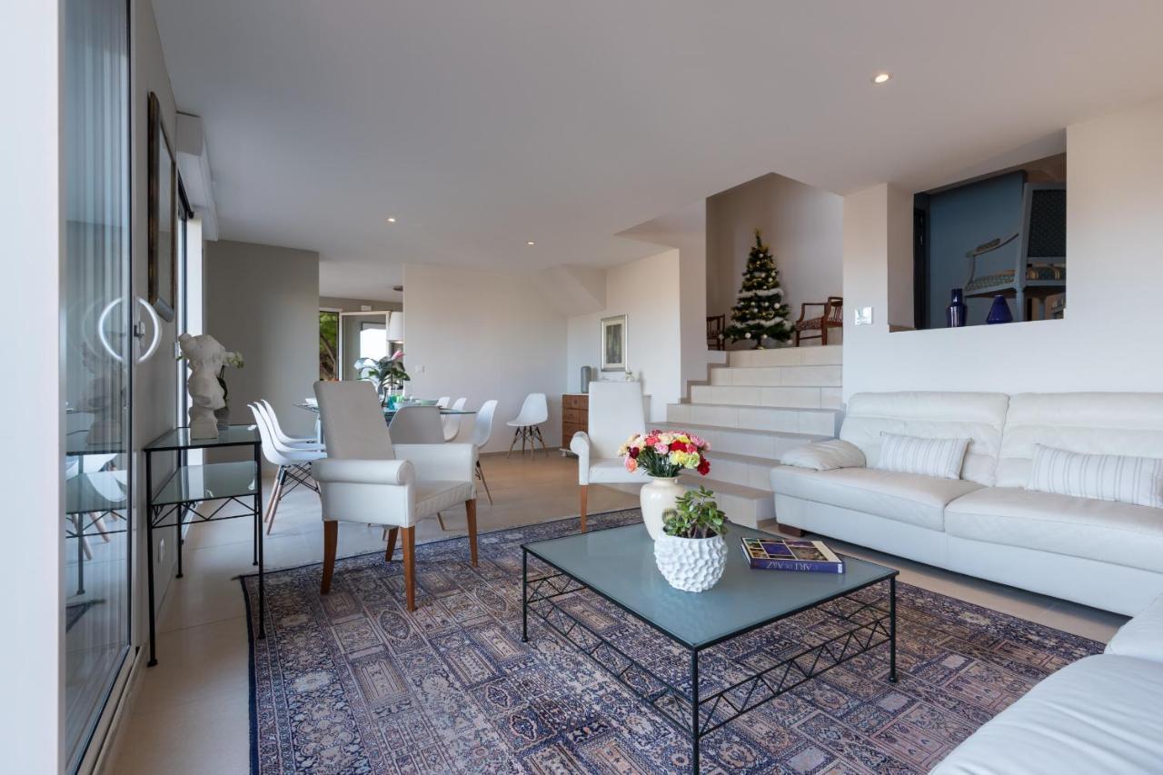 Sur Les Hauteurs De Nice, Proche Centre * Nice