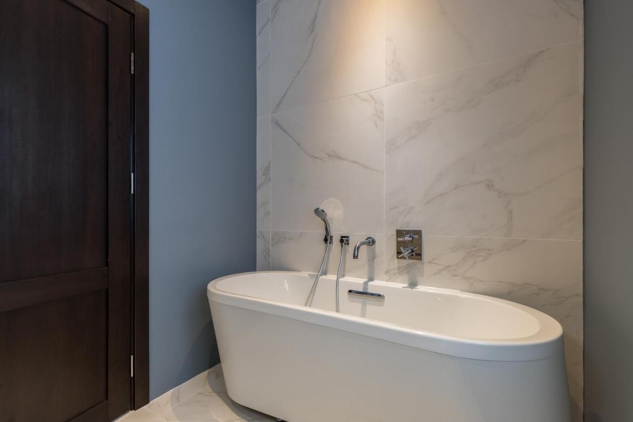 Villa Sur Les Hauteurs De Nice, Proche Centre