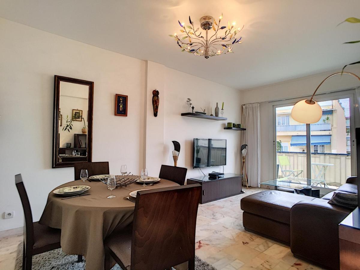 Nestor&jeeves - Andrioli Terrasse - - Close - Floor Nice