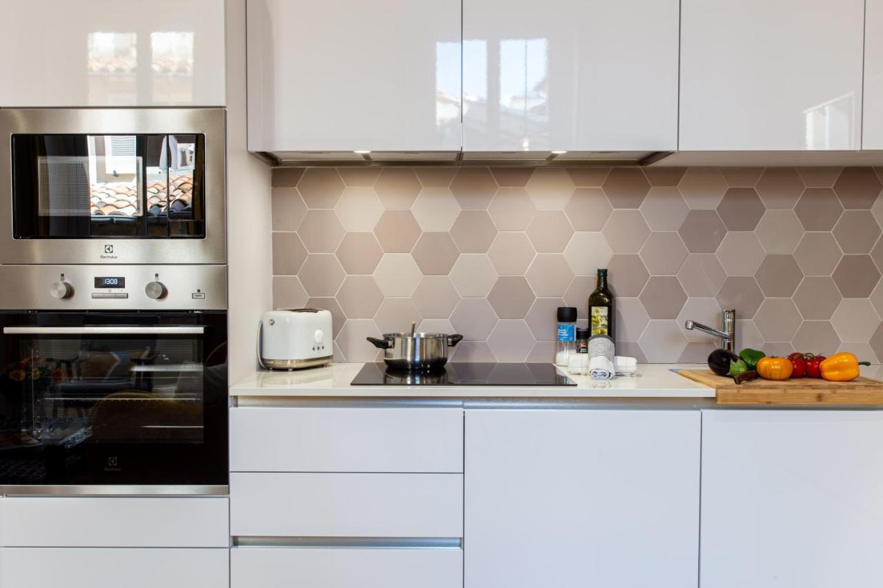 St Vincent - 3 Bedrooms, Magnificent,vaste, Sunny, A/c, Wifi