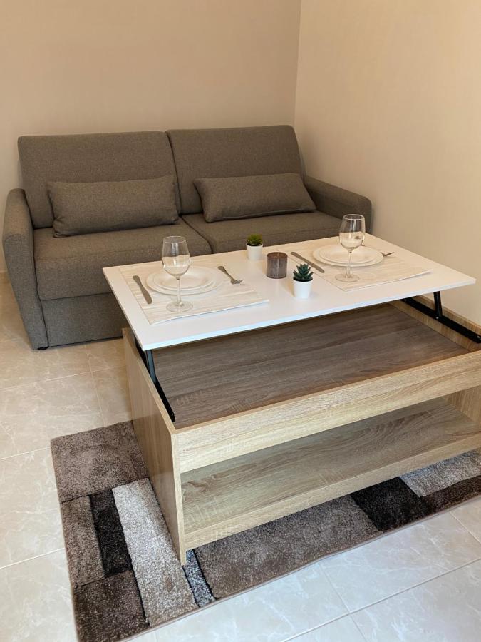 Studio Refait A Neuf, Proche Promenade Des Angais * Nice