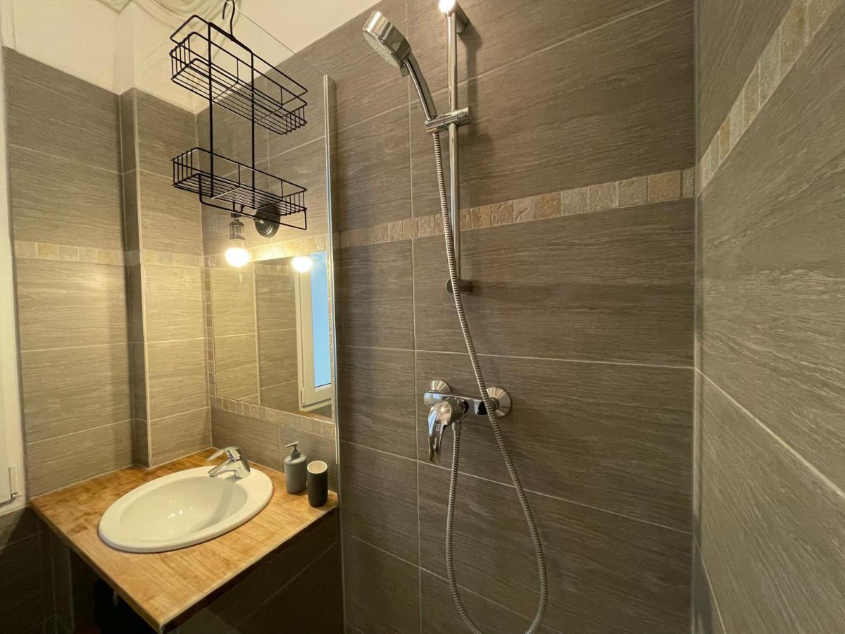 Apartment Renting - Notre Dame - Cosy Loft Perfect View On The Roofs