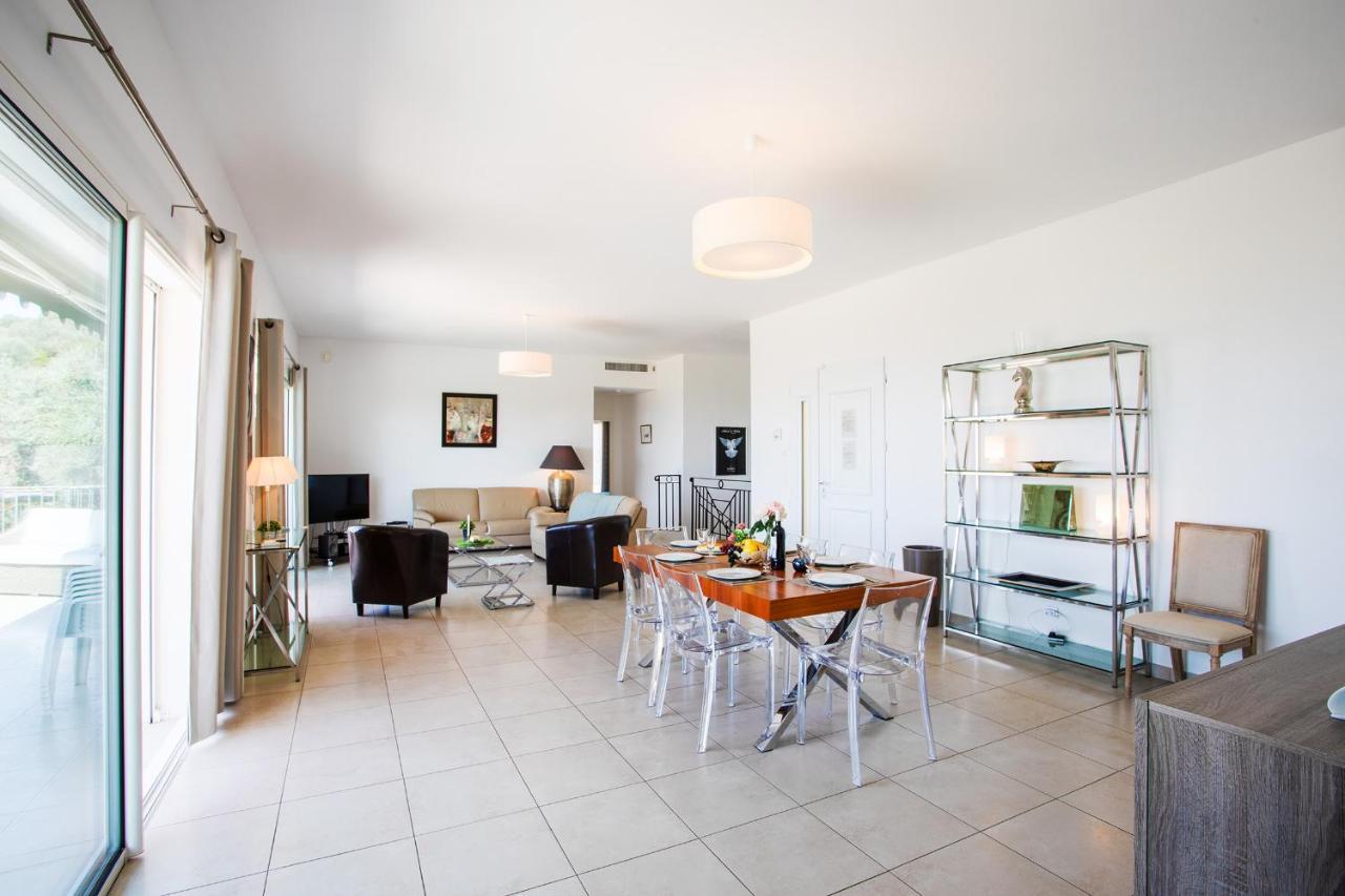 Villa Vinaigrier Hills Vi3086 By Riviera Homes