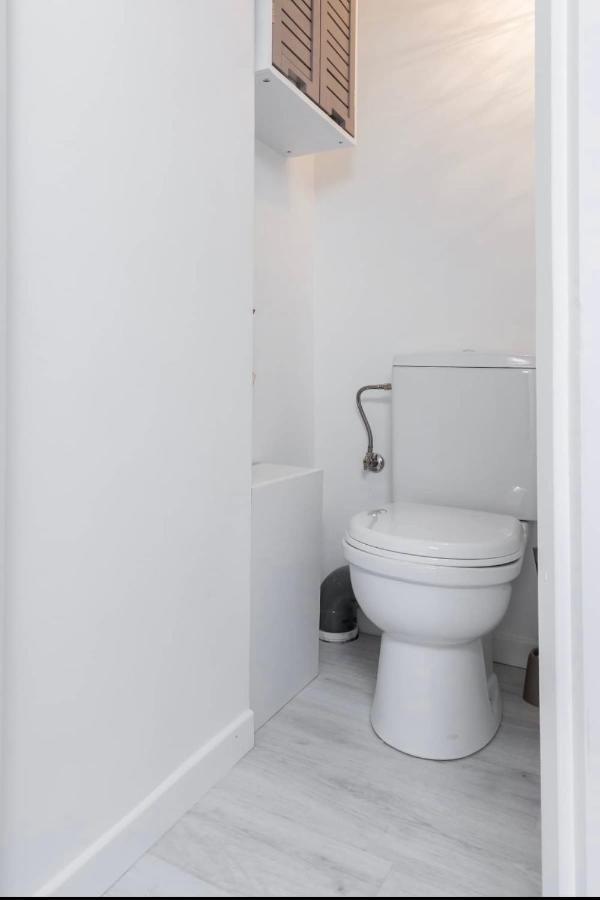 Homelivia, Attic -mansarde Sous Les Toits De *
