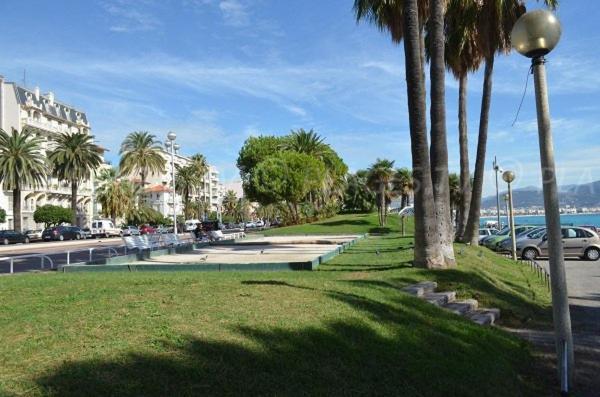 Parc Ferber - Charmant Studio, Rez-De-Jardin, Proche Mer, Carras * Nice