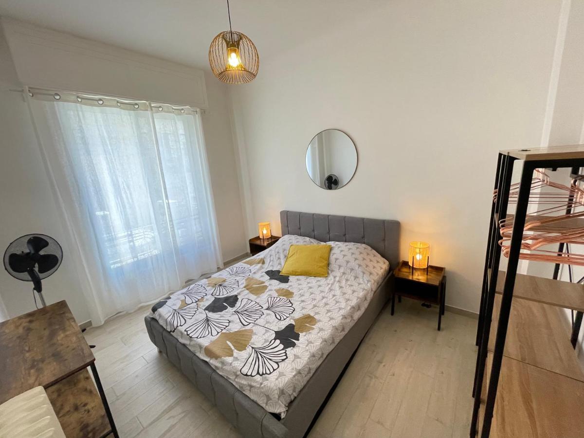 Renting - Penchienatti - Spacious - 2 Bedrooms - King Bed - View Heart Of