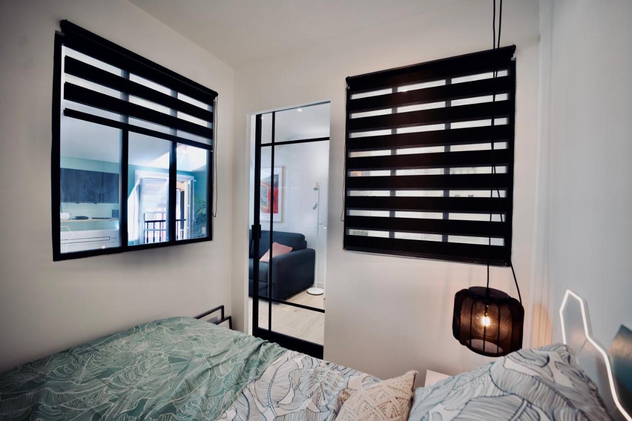 New ! Superbe Studio Vieux - Climatise Apartment