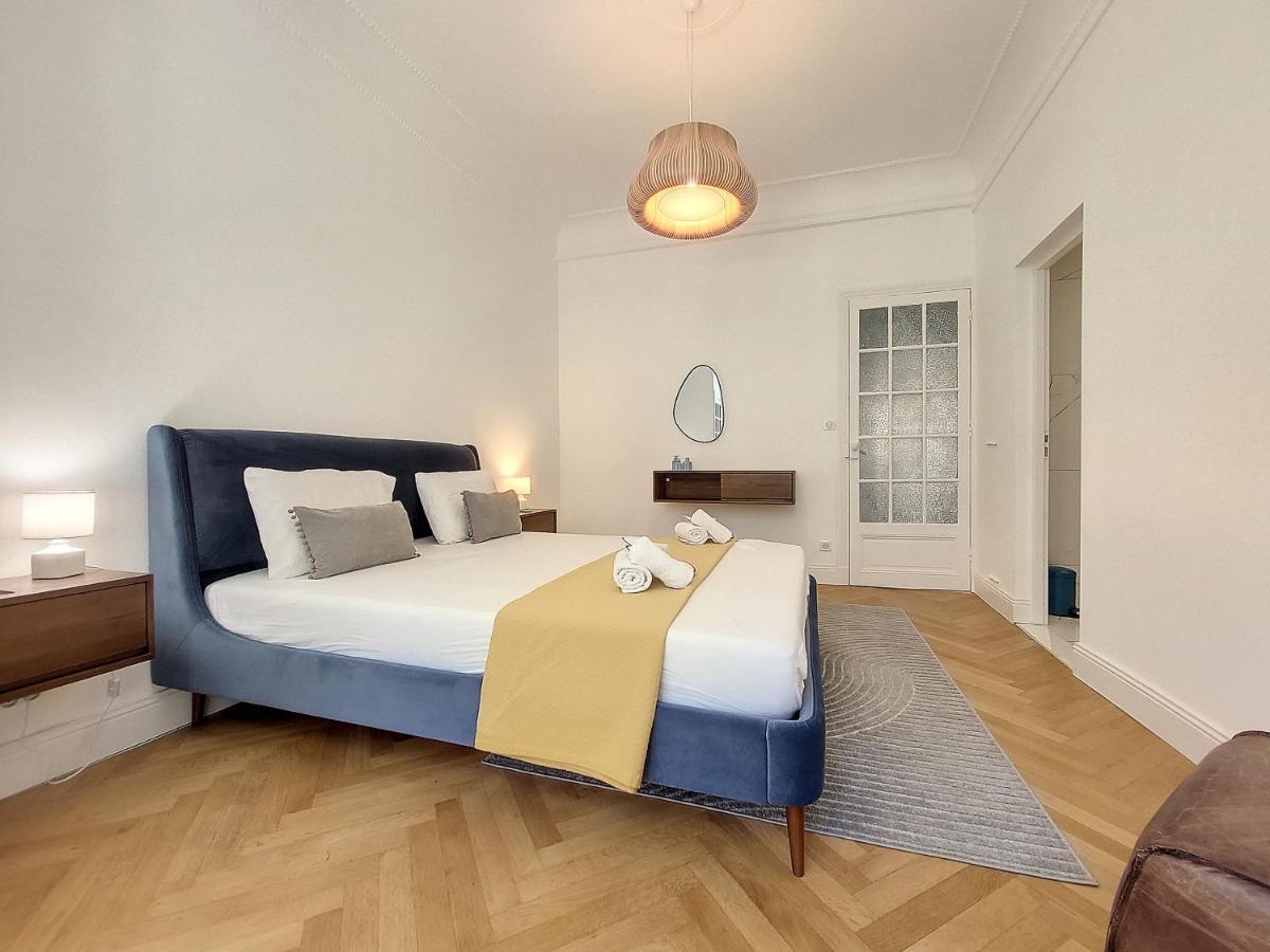 Nestor&jeeves - Standing Baquis - - Close Sea Apartment