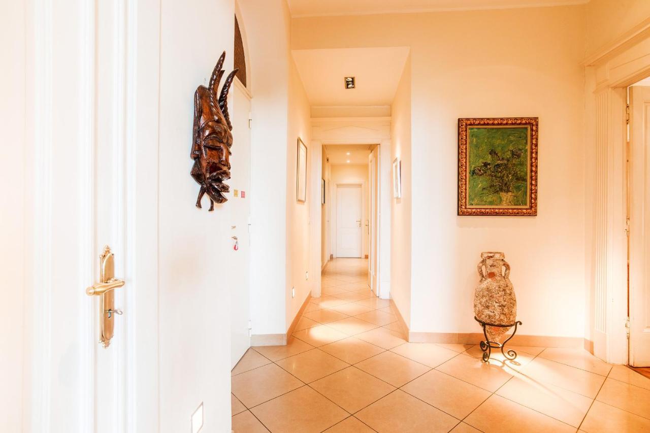 Palais 1er Ap4292 By Riviera Homes *