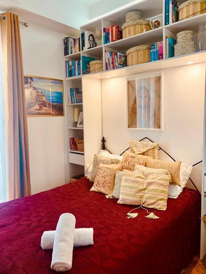 Endless Stunning Mediterranean Sea Views Promenade Des Nice