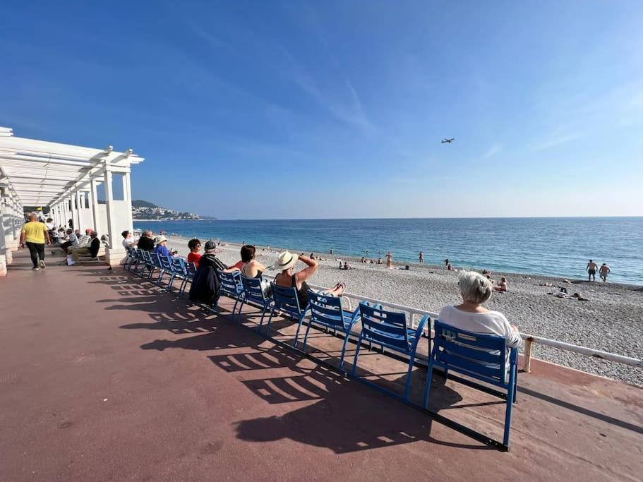 Rez-de-jardin Sur La Promenade Des *