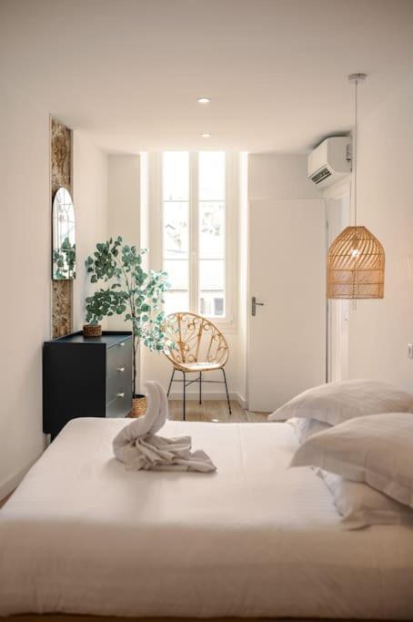 A/c & Balneo In Of Carre D'or #renovated