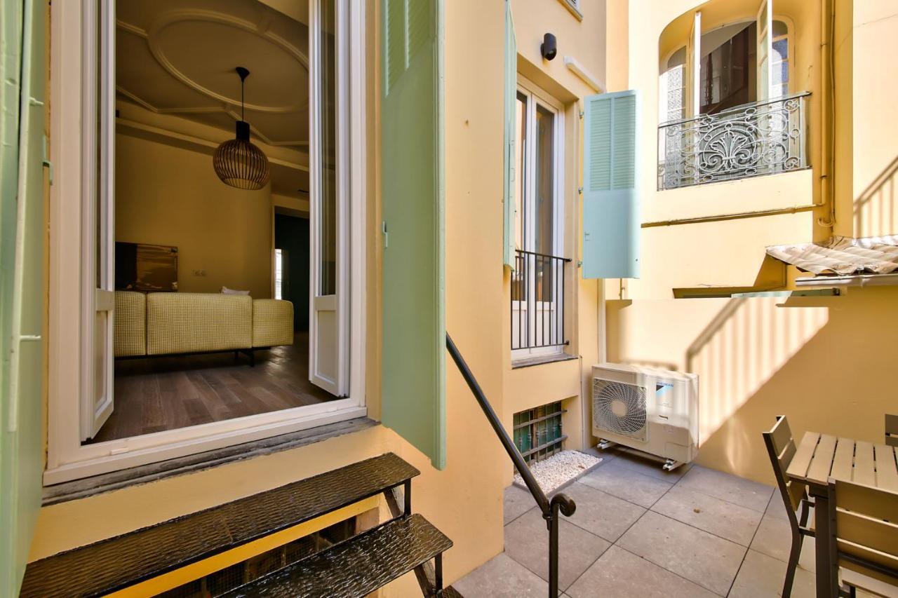 Le 'cronstadt' Apartment *