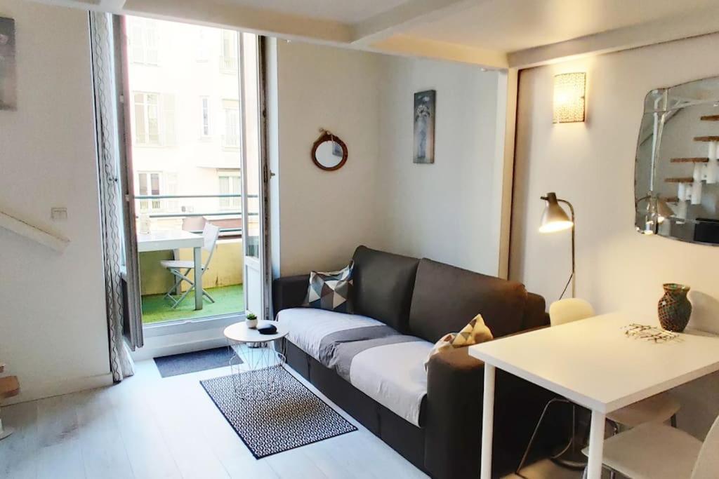 Duplex Central Close Beaches And Shops And Balcony * Nice