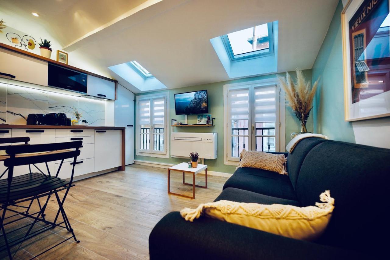 New ! Superbe Studio Vieux - Climatise Nice