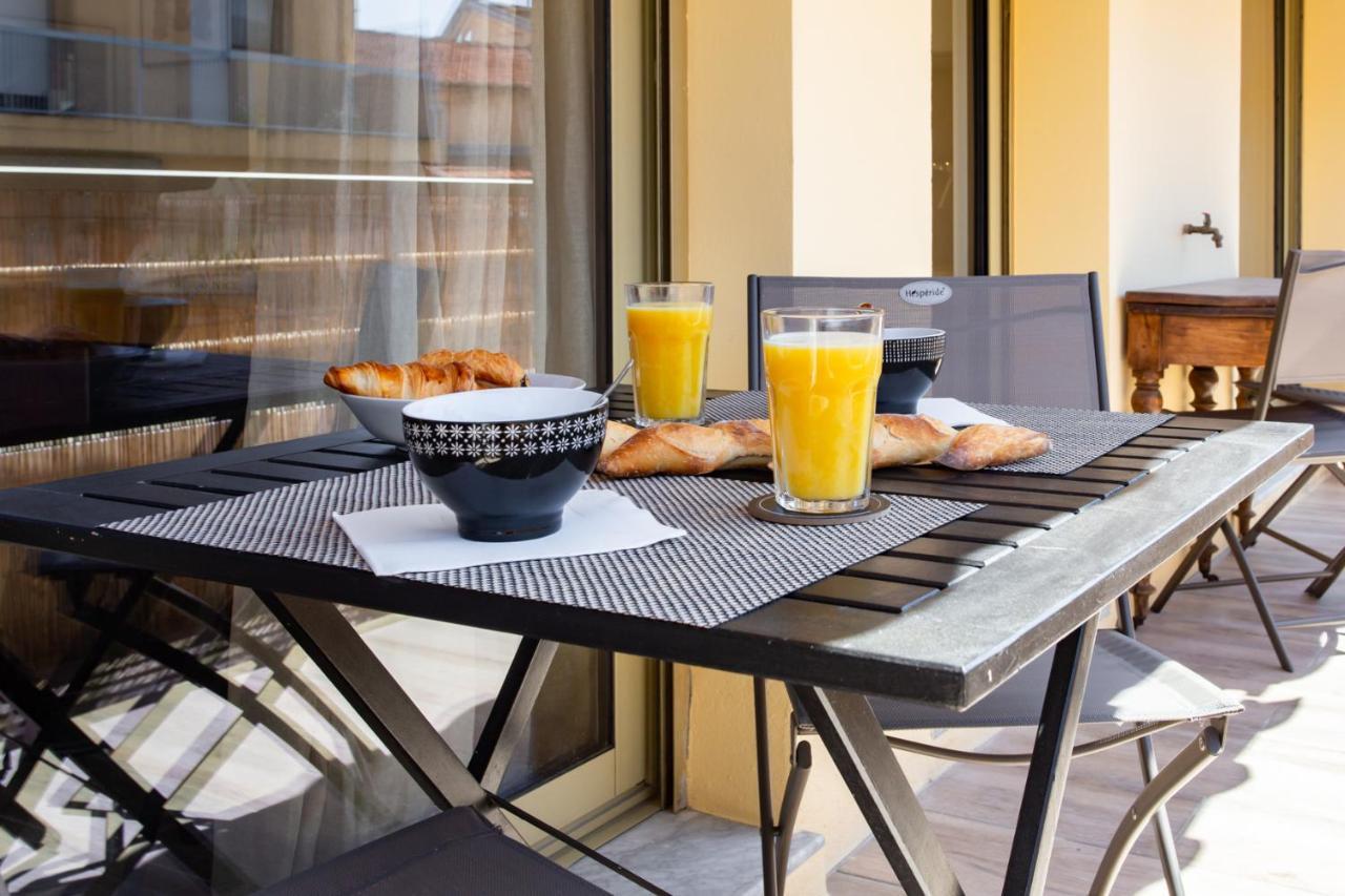 Apartment #4 Papon Parking Climatise Terrasse & Wifi 5mins A Pieds Du Vieux Nice