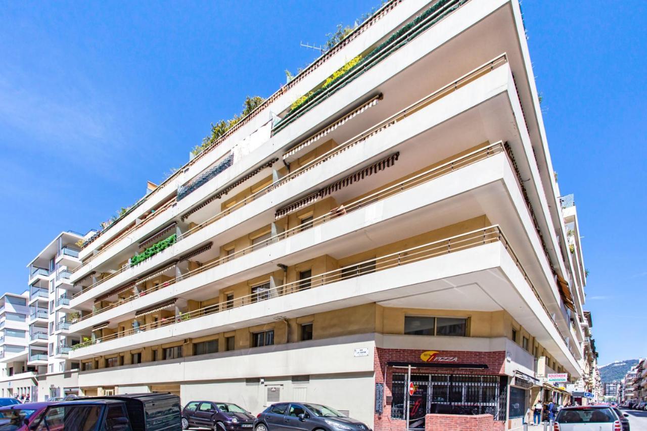 Apartment #4 Papon Parking Climatise Terrasse & Wifi 5mins A Pieds Du Vieux