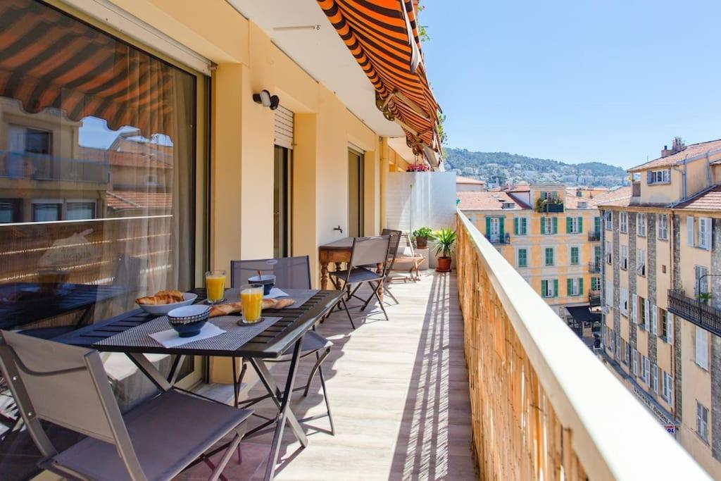 #4 Papon Parking Climatise Terrasse & Wifi 5mins A Pieds Du Vieux Apartment *