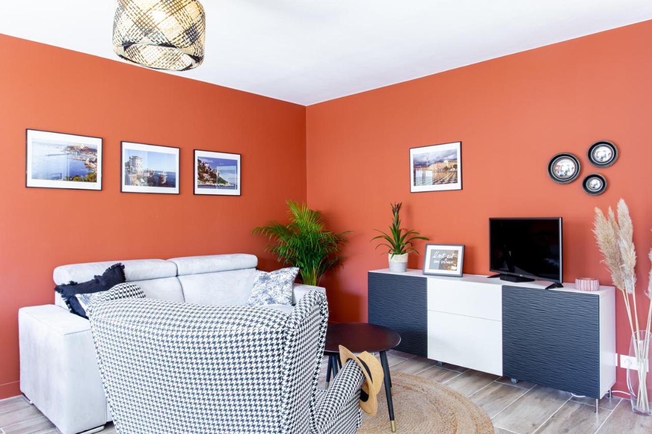 Apartment #4 Papon Parking Climatise Terrasse & Wifi 5mins A Pieds Du Vieux *