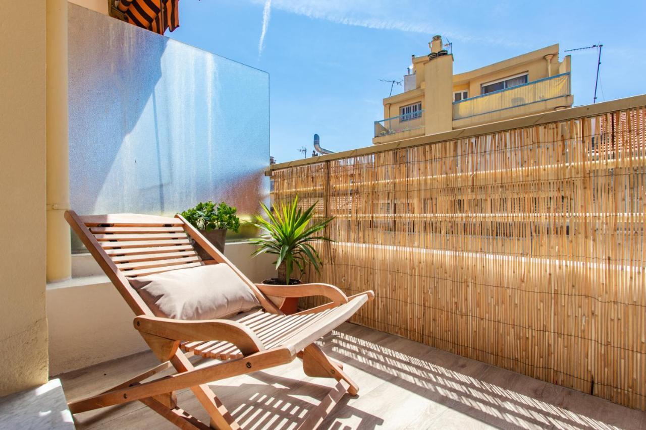 #4 Papon Parking Climatise Terrasse & Wifi 5mins A Pieds Du Vieux Apartment