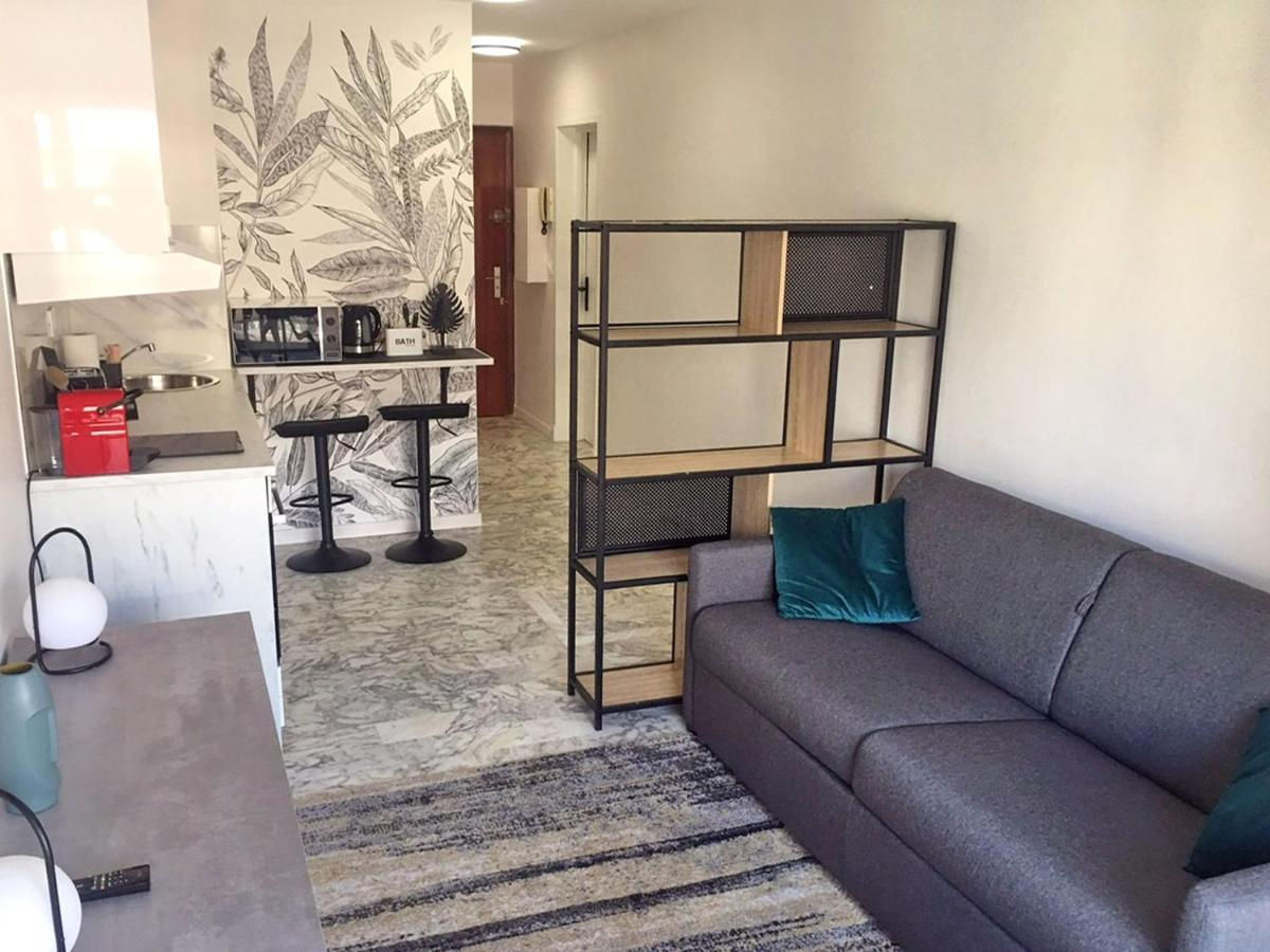 Apartamento Beachfront On Promenade Des Nice