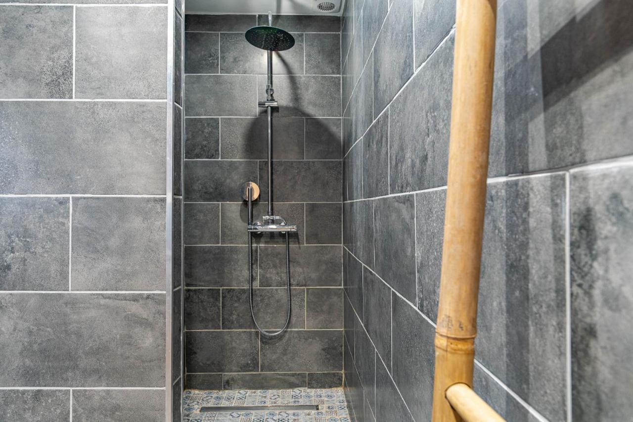 Decorated 2 Bedrooms Air Conditionning, Center Apartamento