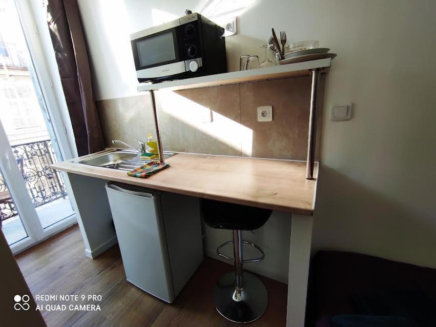 Lyonnais Hostel Nice