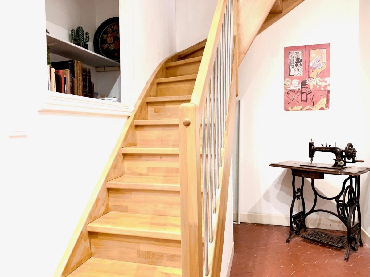 Riviera: Spacious 5-room Duplex Near Sea In Old Town Port Apartment *