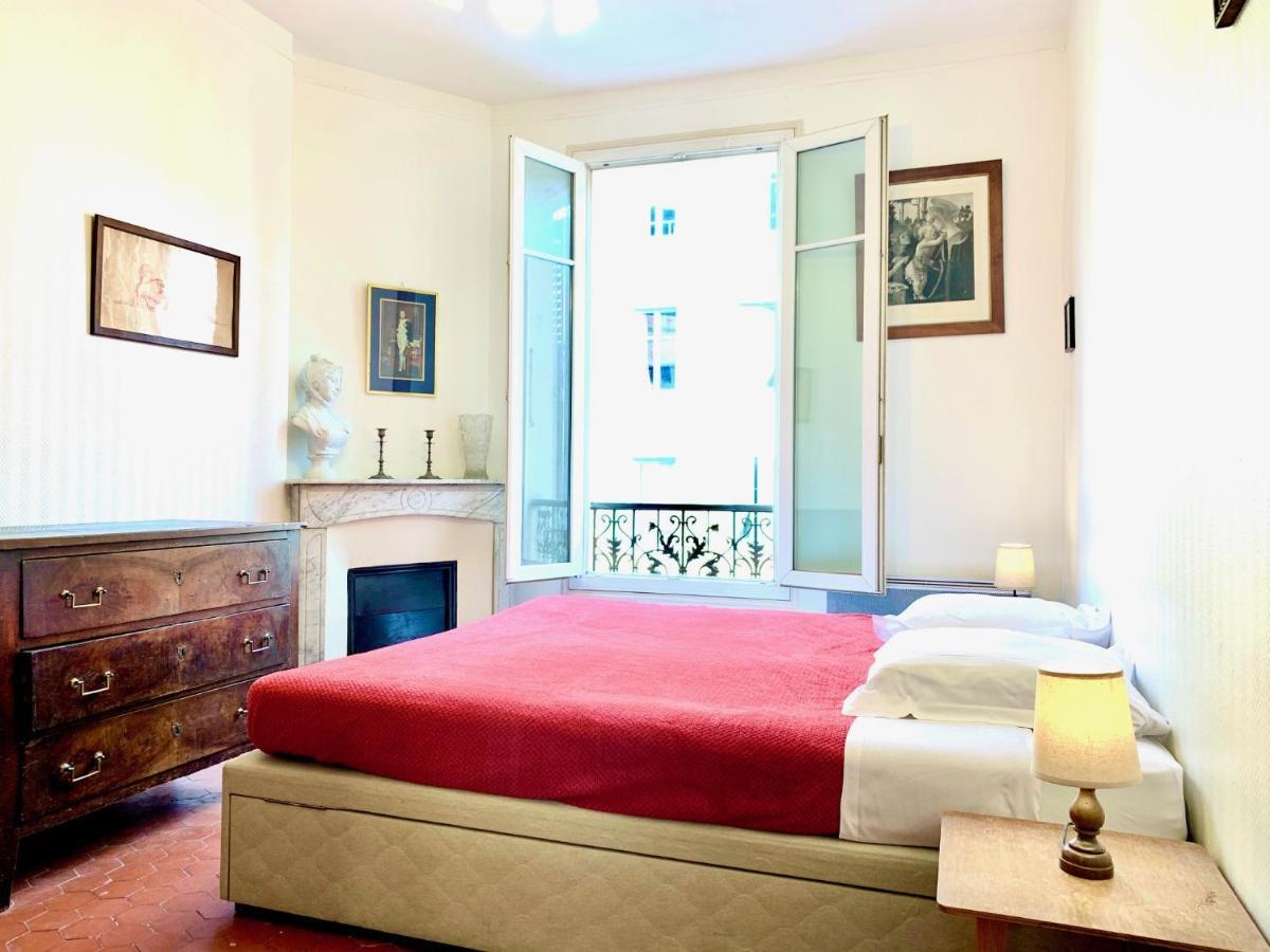 Apartment Riviera: Spacious 5-room Duplex Near Sea In Old Town Port Nice