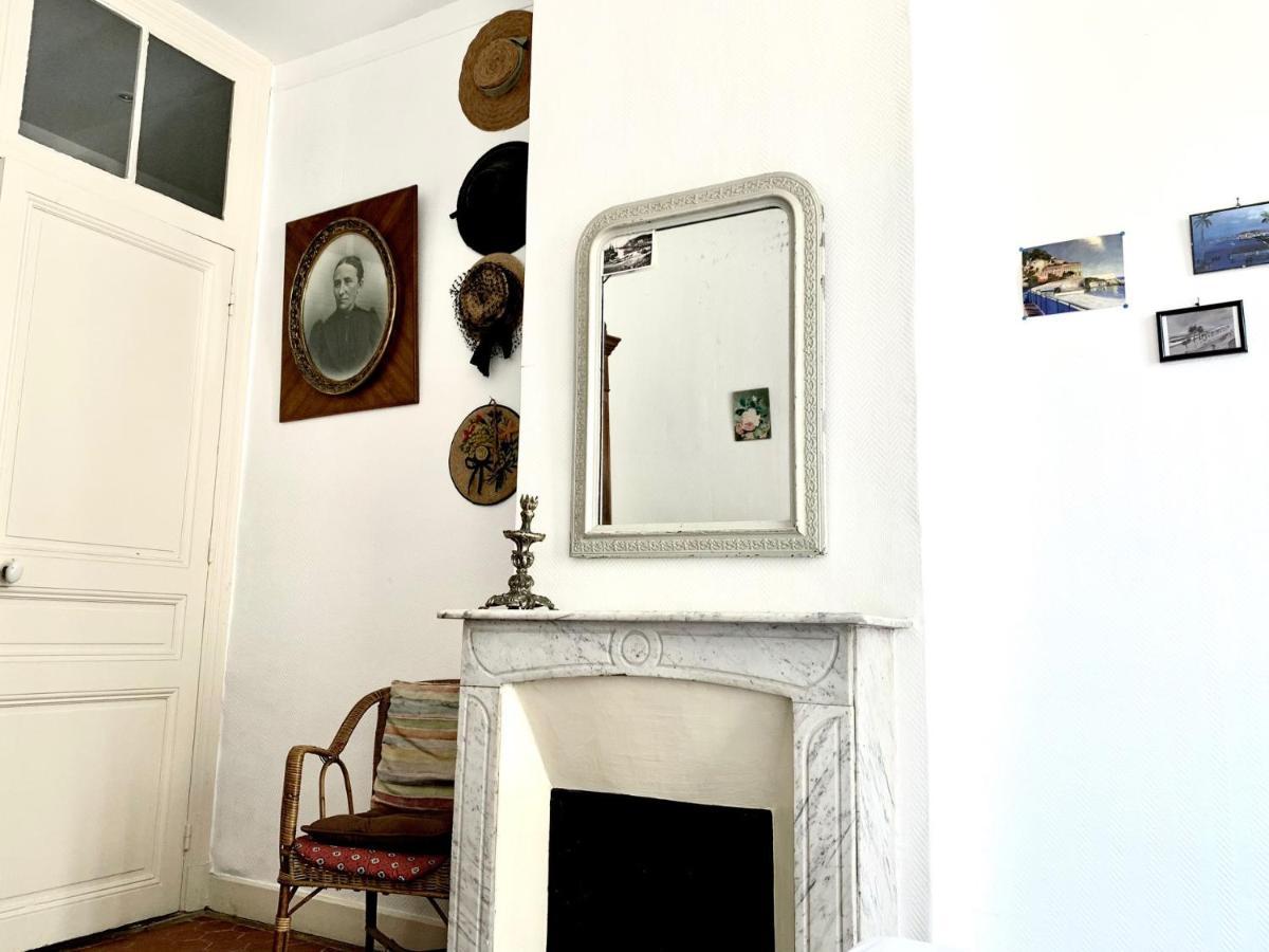 Riviera: Spacious 5-room Duplex Near Sea In Old Town Port *