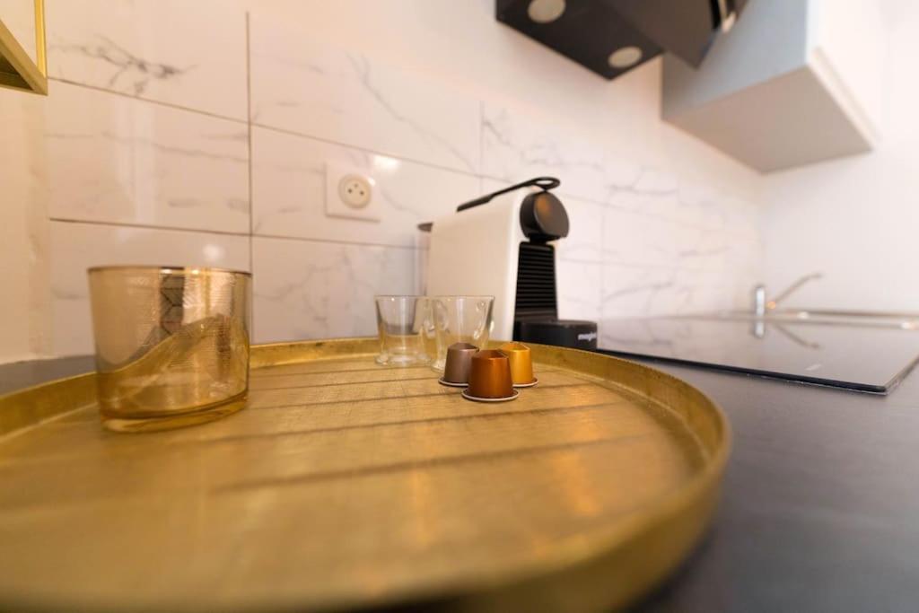 Jacuzzi, Loveroom, Centre Ville Apartment