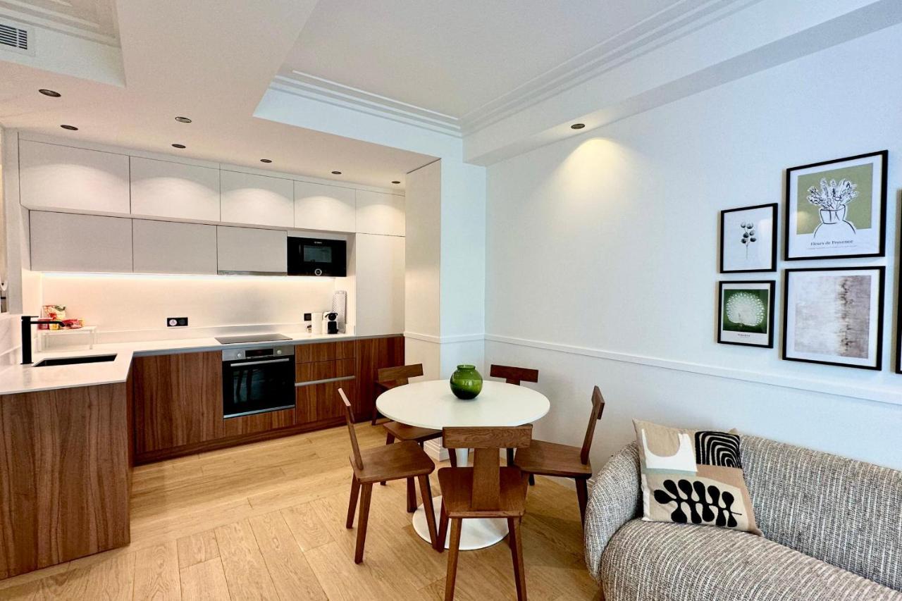 Apartment Opera Promenade 4 Brand-new! 4 Next To Balcony Sea View *