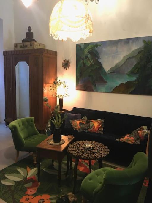 Loft D Artistes Avec Patio Au Port De Nice