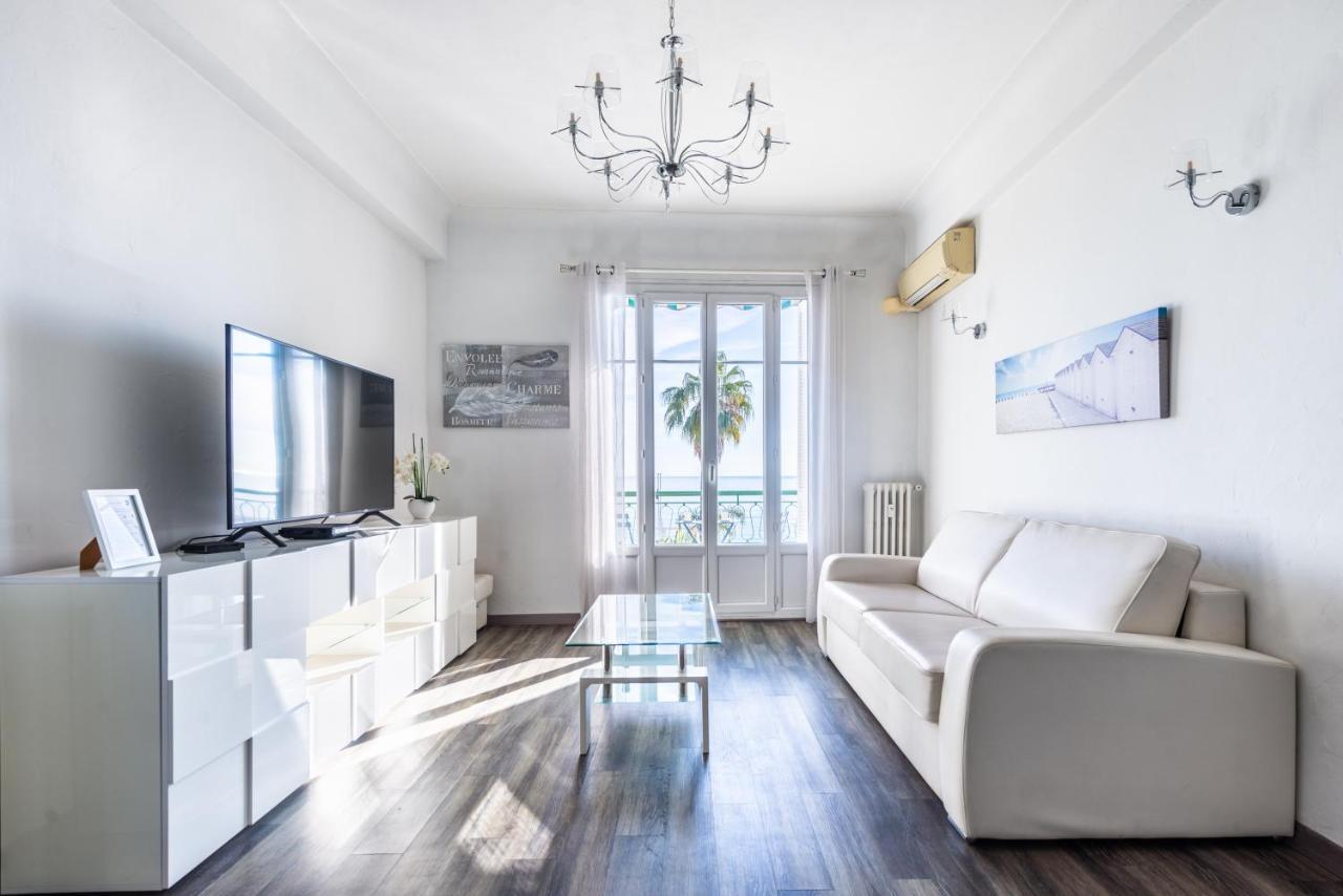 Sea Front - Panoramic View With Terrace - 85 M