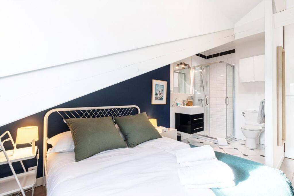 Deroulede - Superb Studio Suite W Ac Downtown Apartment *