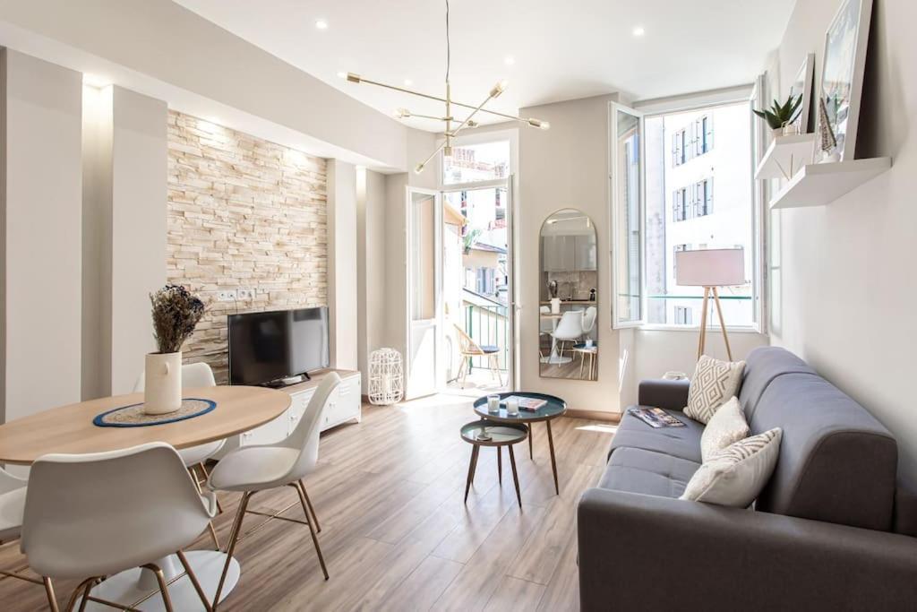 L19 1bdr Massena 2mins Sea/promenadeac/balcony Appartement *