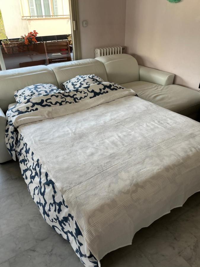 Privee Avec Terrasse Au Port De *