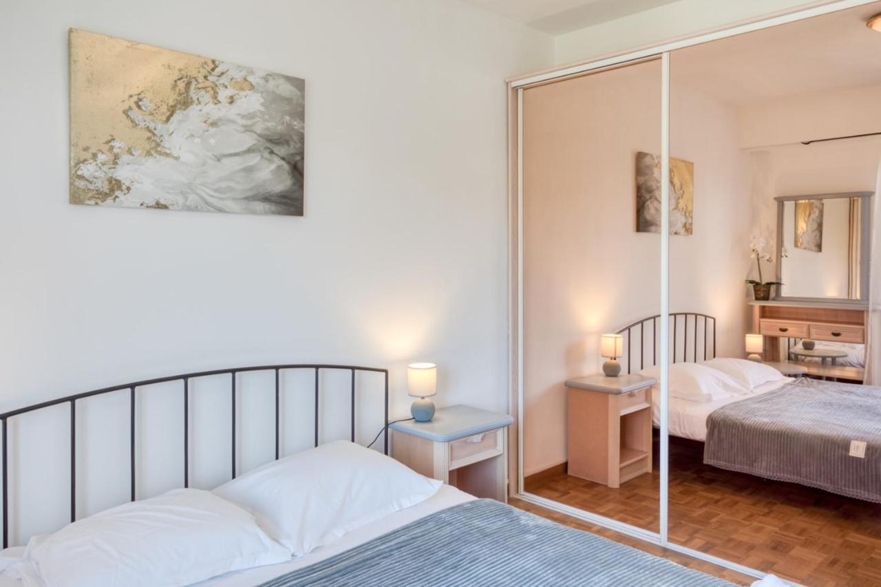 Nacre Furnished Flat Nice