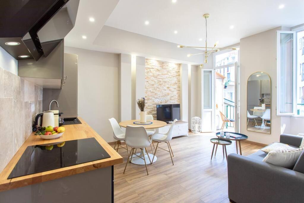 L19 1bdr Massena 2mins Sea/promenadeac/balcony Appartement Nice
