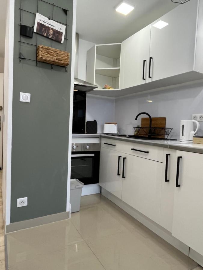 J.m Fabron Apartment *