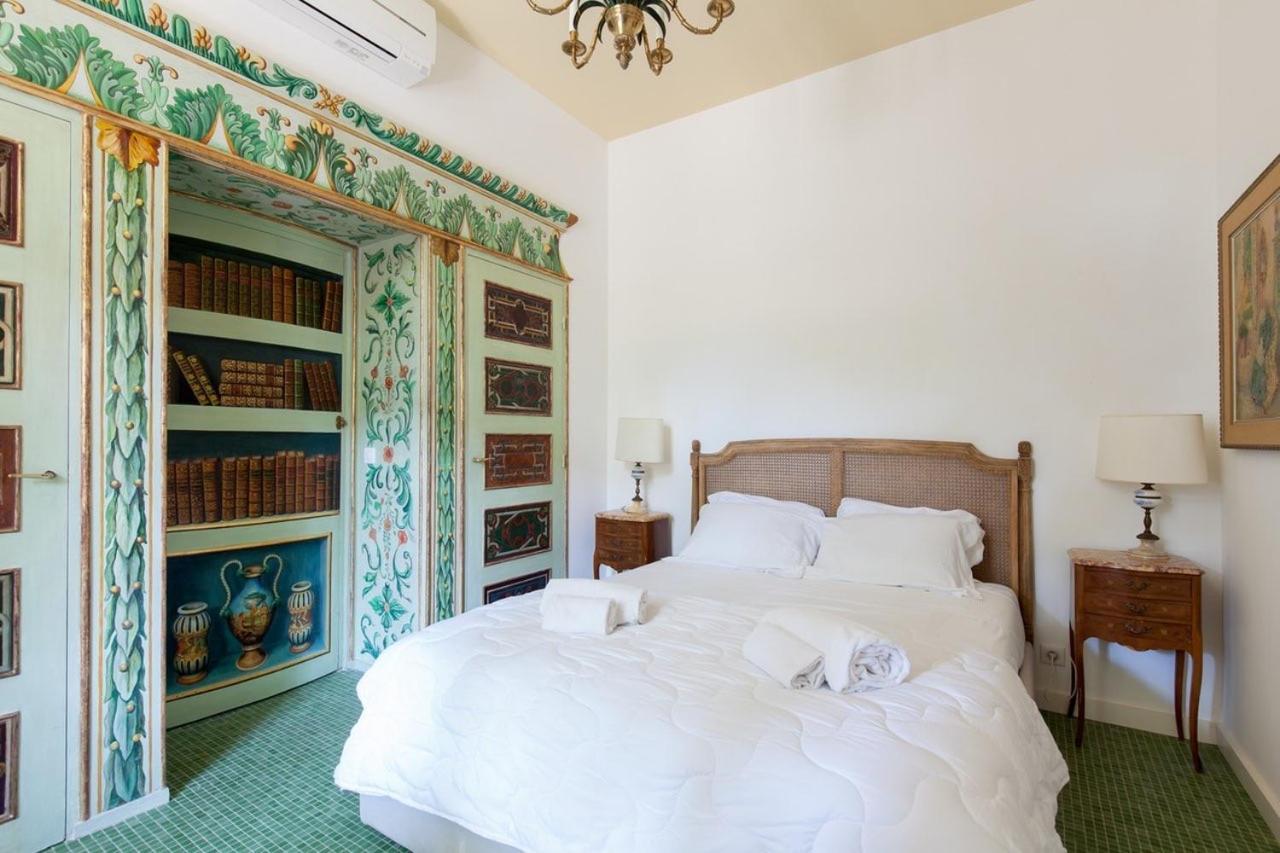 Villa Chateau Des - Five Stars House