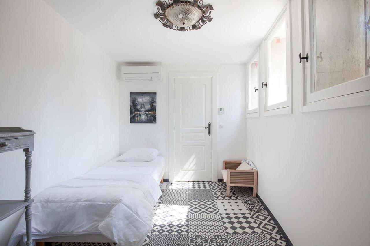 Villa Chateau Des - Five Stars House