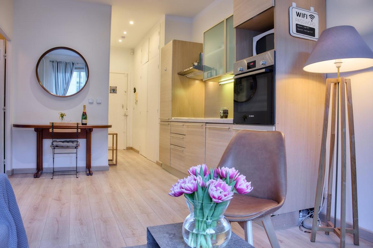 Apartment Beautiful , 3 Min Walk , Free Parking, Near Negresco Nice