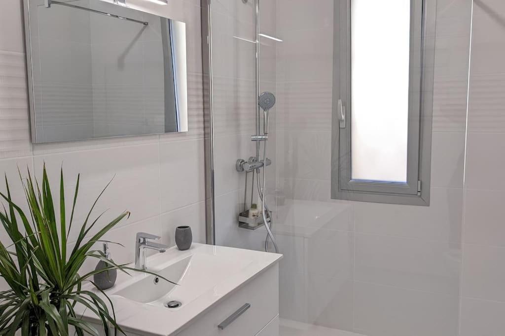 Apartment 3 Pieces Dans Avec Piscine