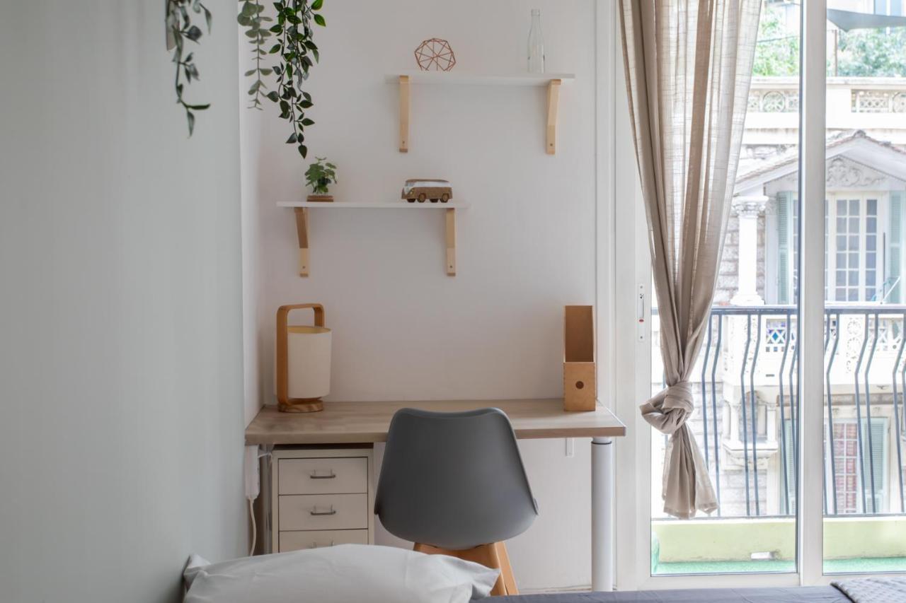 26 , La Riviera Apartment