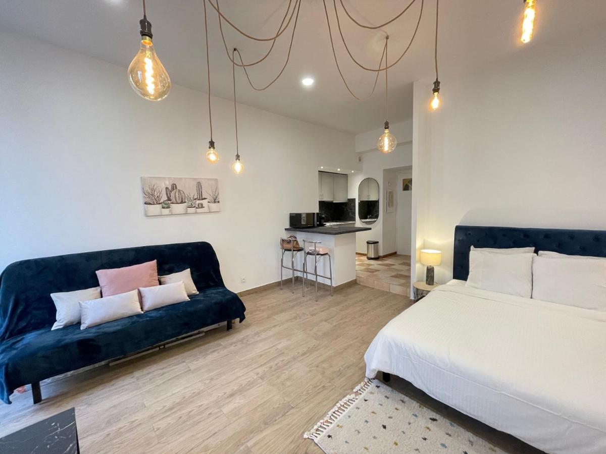 Renting - 2 Massena - Luxury Loft - Balcony Massena Square View - Aircon * Nice