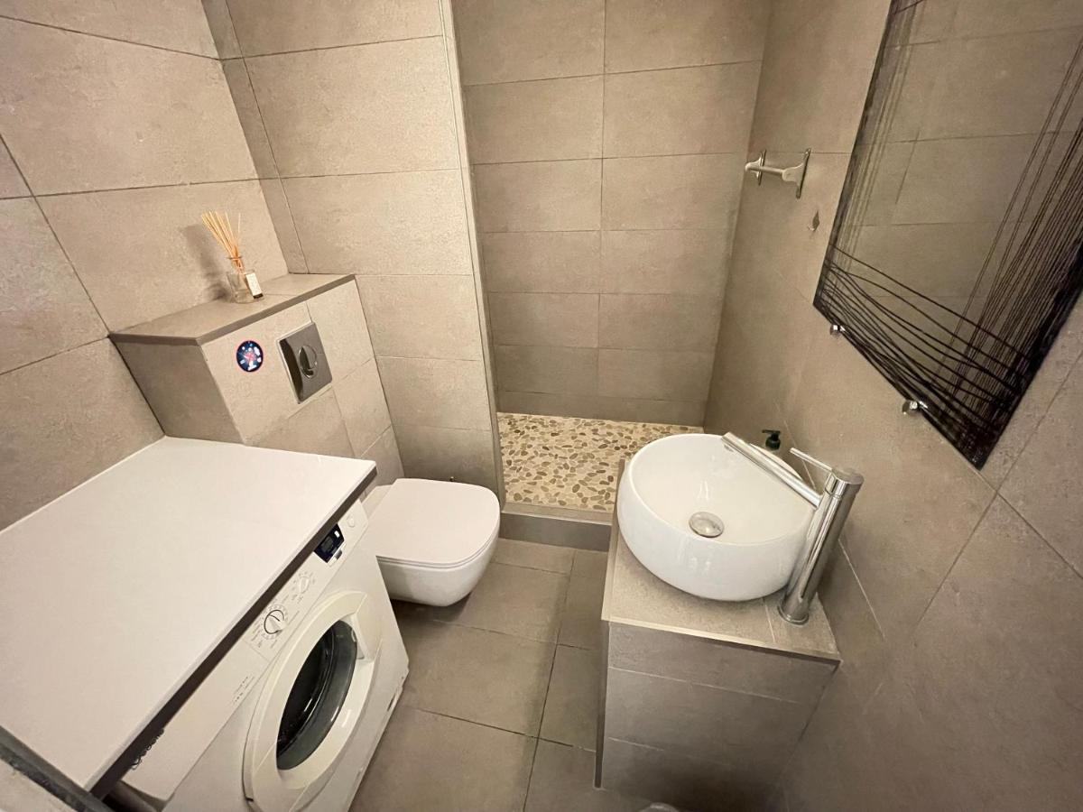 Renting - 2 Massena - Luxury Loft - Balcony Massena Square View - Aircon Apartamento Nice
